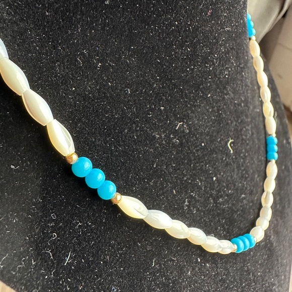 Freshwater Rice Pearl Necklace w turquoise and gold accents, vintage 1980s - Picture 2 of 6